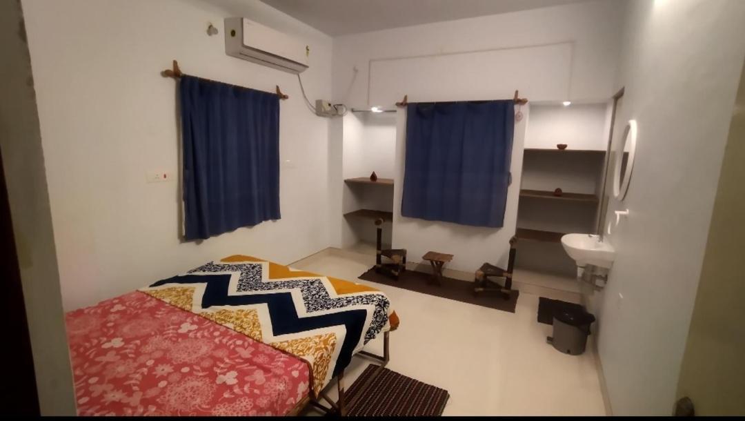 Funk Monk Villa Hostel Pondicherry Όρβιλ Εξωτερικό φωτογραφία